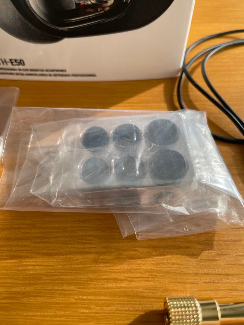 audio technica ATH-E50 インナーイヤーヘッドホン