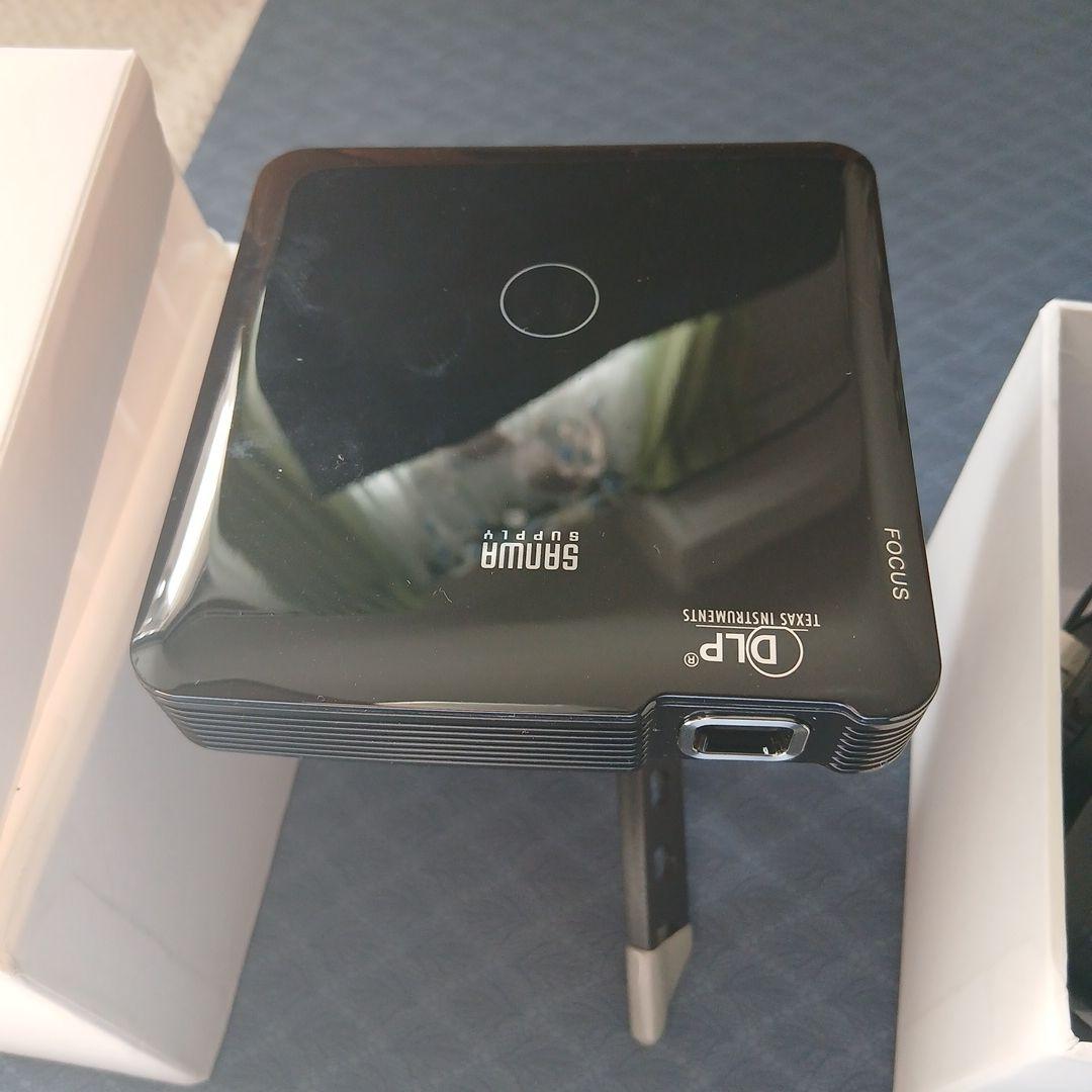 サンワダイレクト HDMIモバイルプロジェクター 小型 バッテリー内蔵