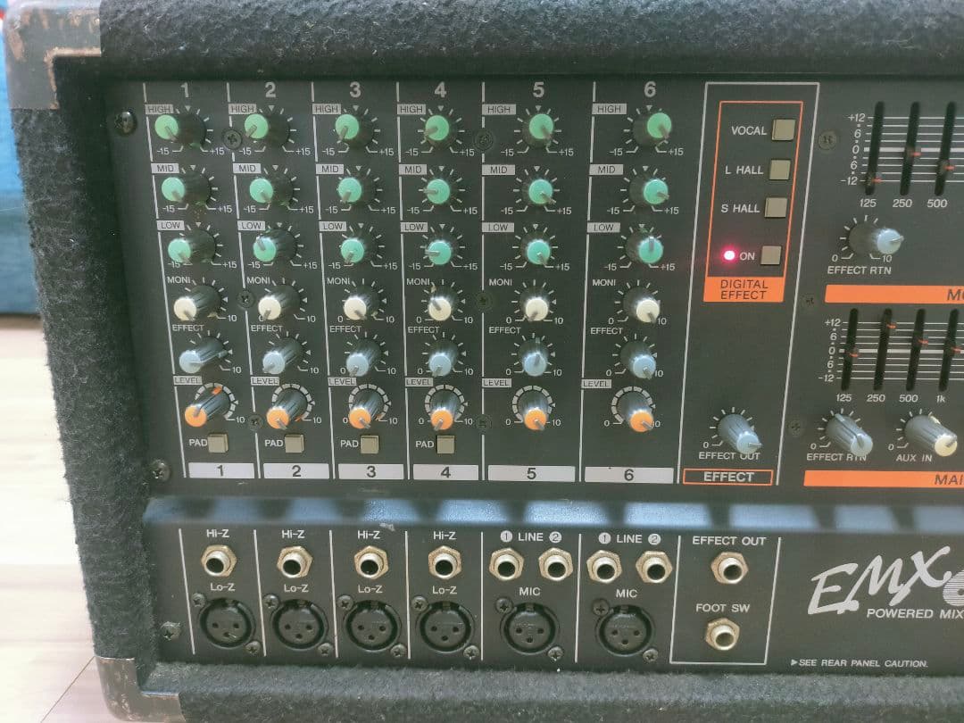 YAMAHA パワードアンプミキサーEMX640