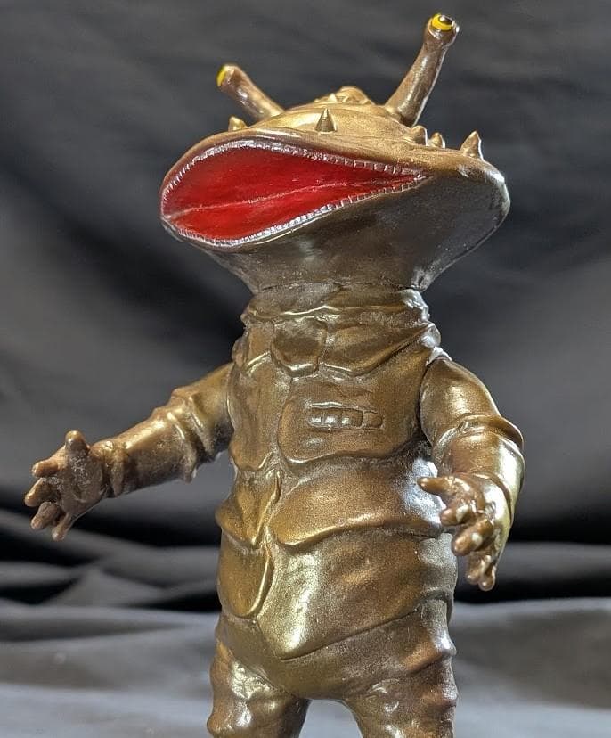 カネゴン「ウルトラQ」登場怪獣（ヤモマーク）ソフビフィギュア