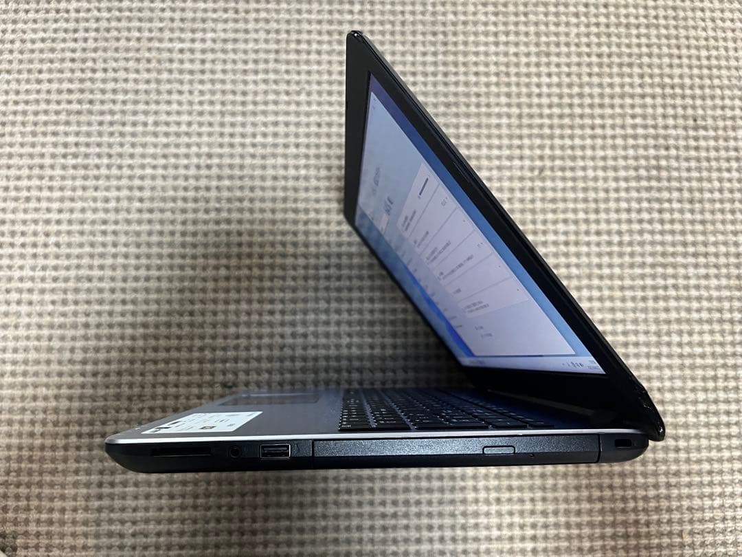 ASUS VivoBook X542U ノートパソコン　新品SSD 訳あり品