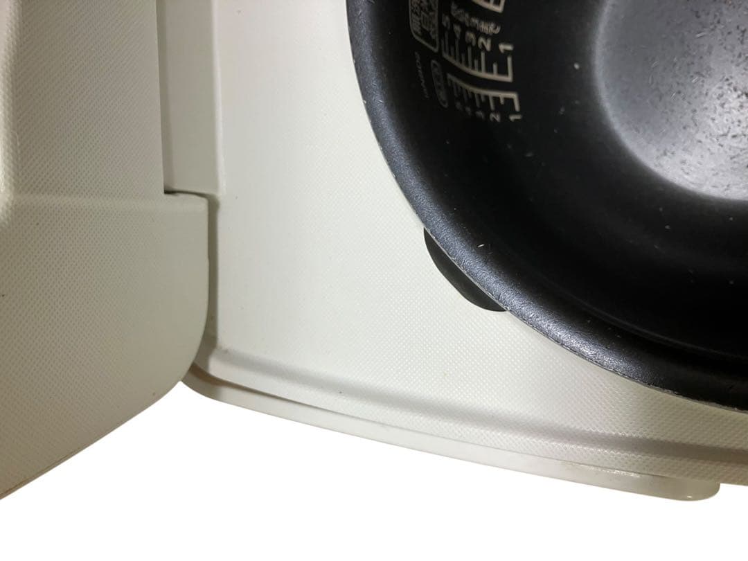アイリス　IH炊飯器　KERC-IB50-W 17年製　五合炊き　保証付き