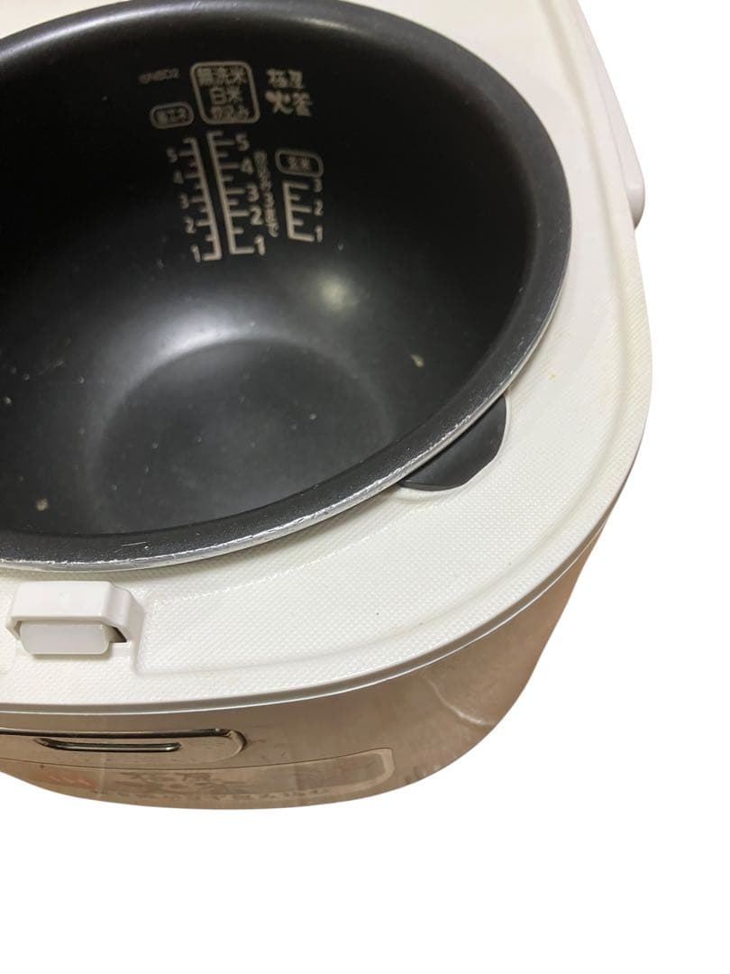 アイリス　IH炊飯器　KERC-IB50-W 17年製　五合炊き　保証付き