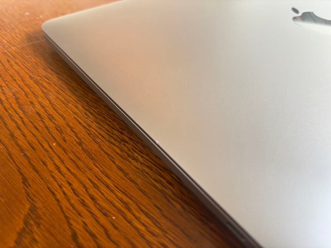 MacBook Pro 13インチ（2020年モデル）16GB/512GB