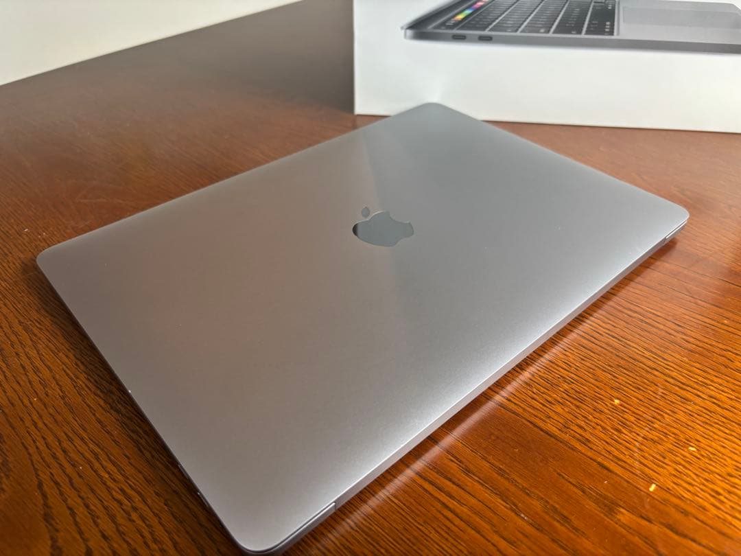 MacBook Pro 13インチ（2020年モデル）16GB/512GB