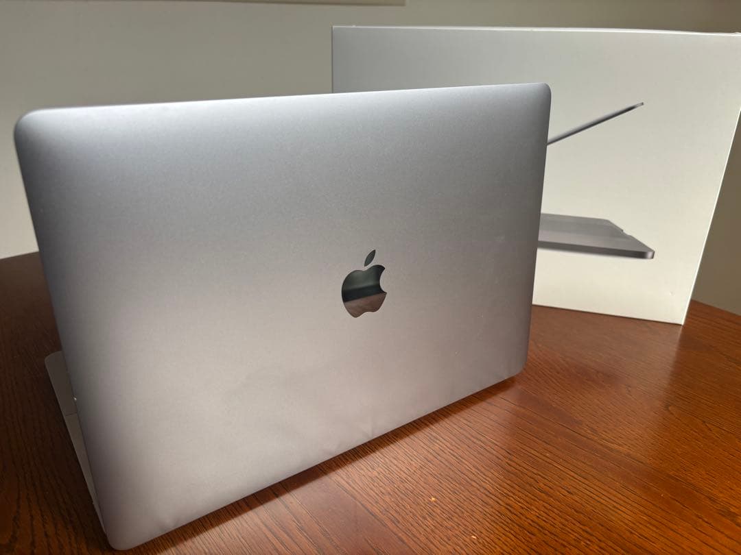 MacBook Pro 13インチ（2020年モデル）16GB/512GB