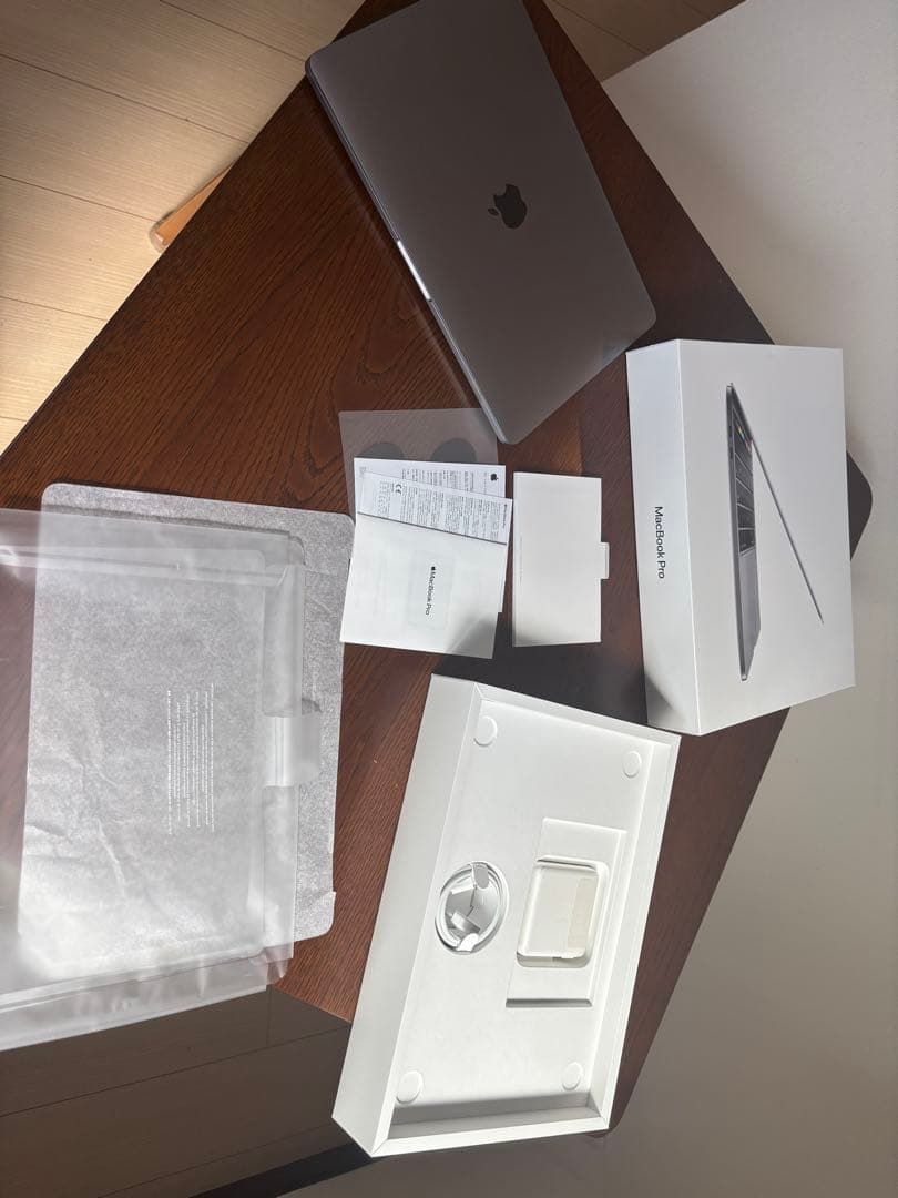MacBook Pro 13インチ（2020年モデル）16GB/512GB