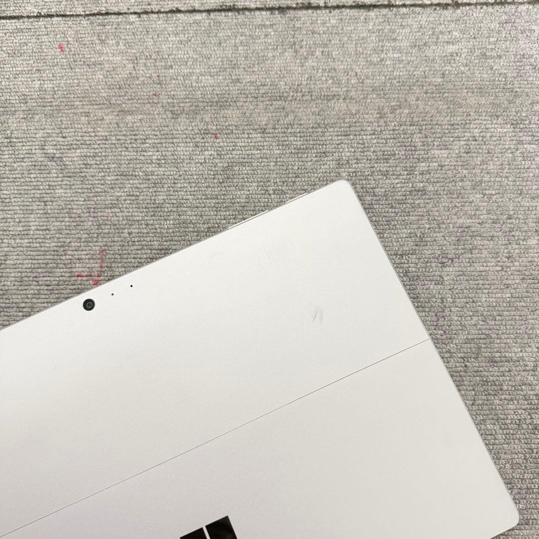 Windowsタブレット本体 Surface Pro 5 4GB / 128GB SSD / LTE