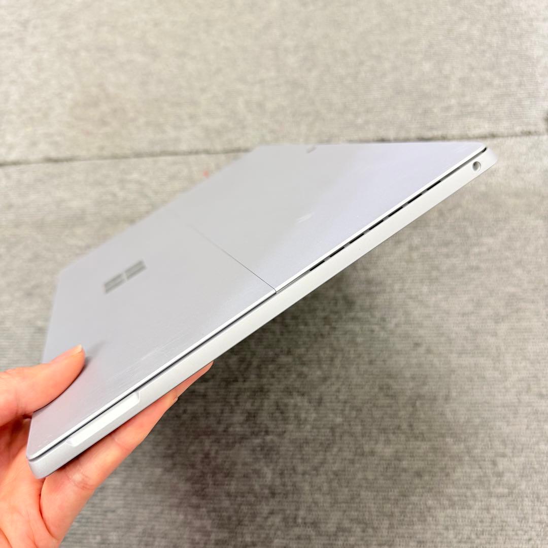 Windowsタブレット本体 Surface Pro 5 4GB / 128GB SSD / LTE