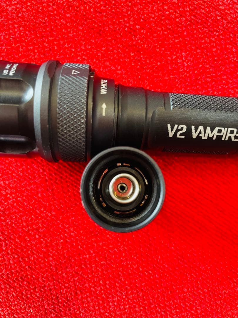 SUREFIRE V2 VAMPIRE ブラック懐中電灯