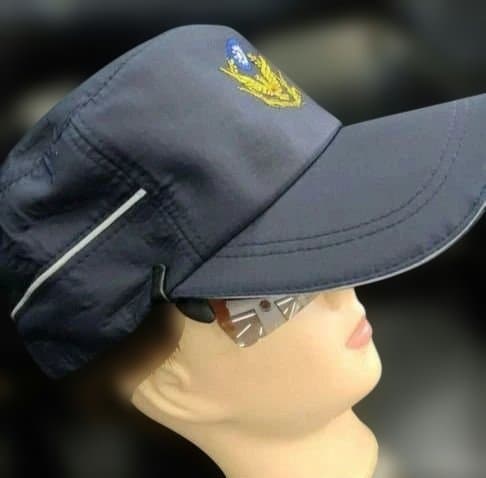 新北市政府警察 勤務帽　サングラス付　ポリス　POLICE　コレクション