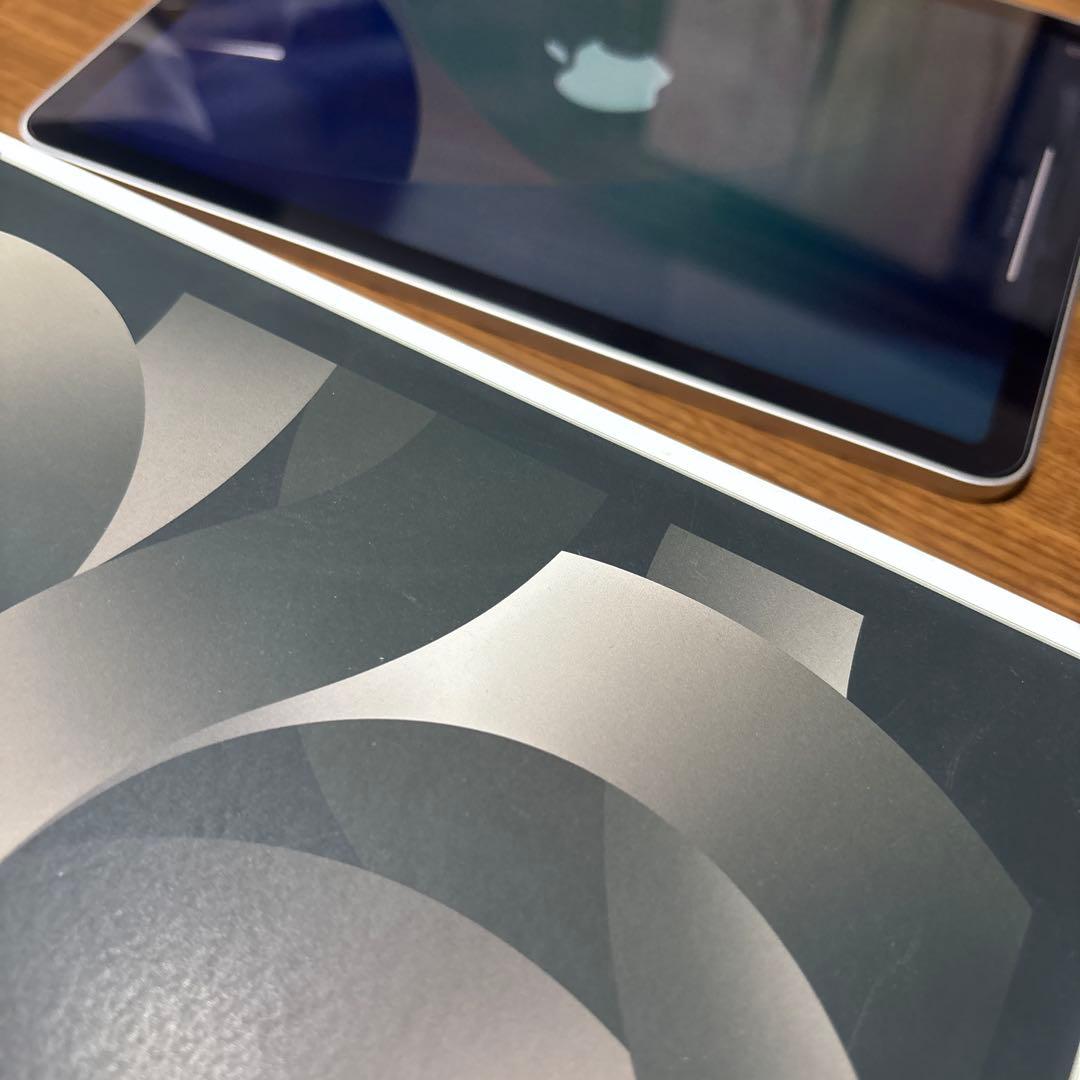 Apple iPad Air 本体 + Apple Pencil