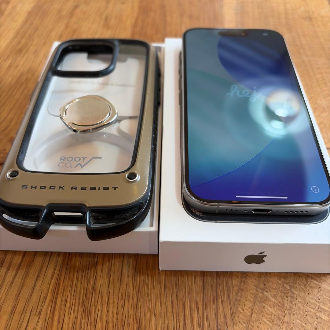 【美品・箱付き】iPhone 15 Pro 256GB SIMフリーモデル