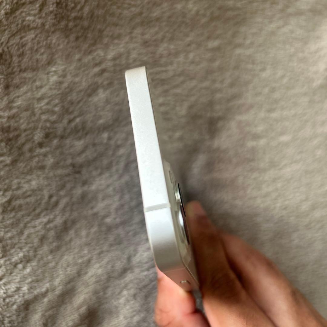 Apple iPhone 13 128 GB スターライトジャンク品