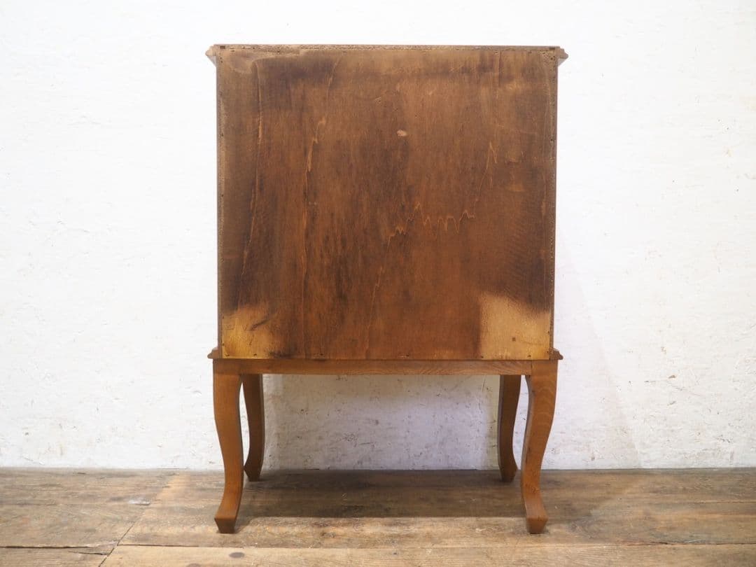 1107 猫脚デザインのチェスト　洋タンス　キャビネット　アンティーク調　洋家具