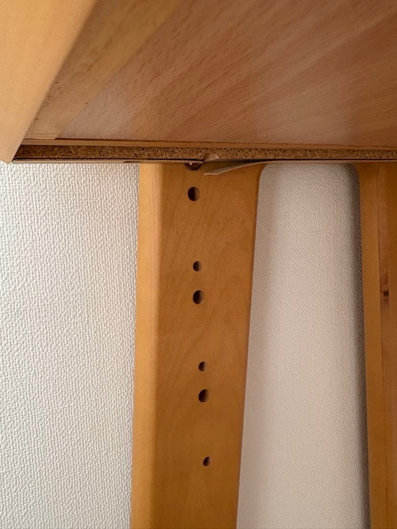 ①/③イトーキ ITOK 学習机 デスク ライト付き ユトレヒト