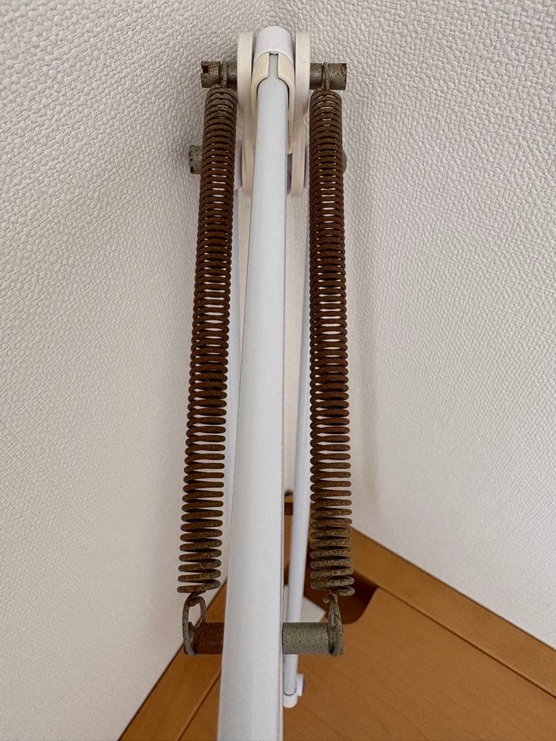 ①/③イトーキ ITOK 学習机 デスク ライト付き ユトレヒト