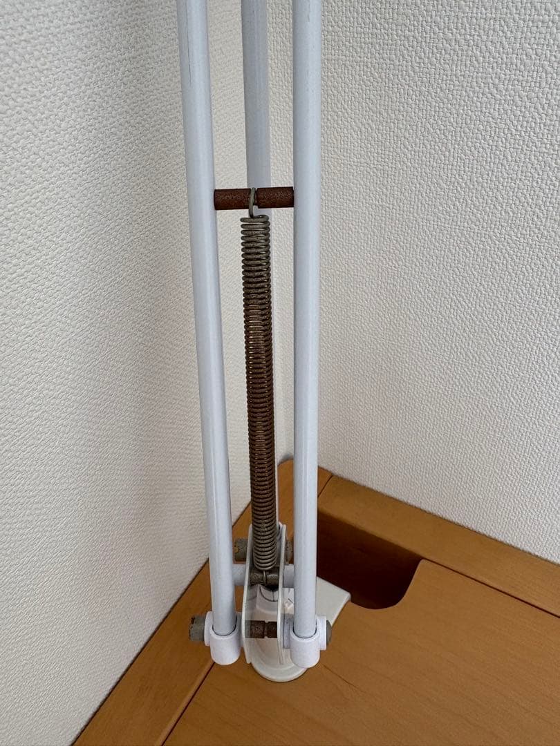 ①/③イトーキ ITOK 学習机 デスク ライト付き ユトレヒト