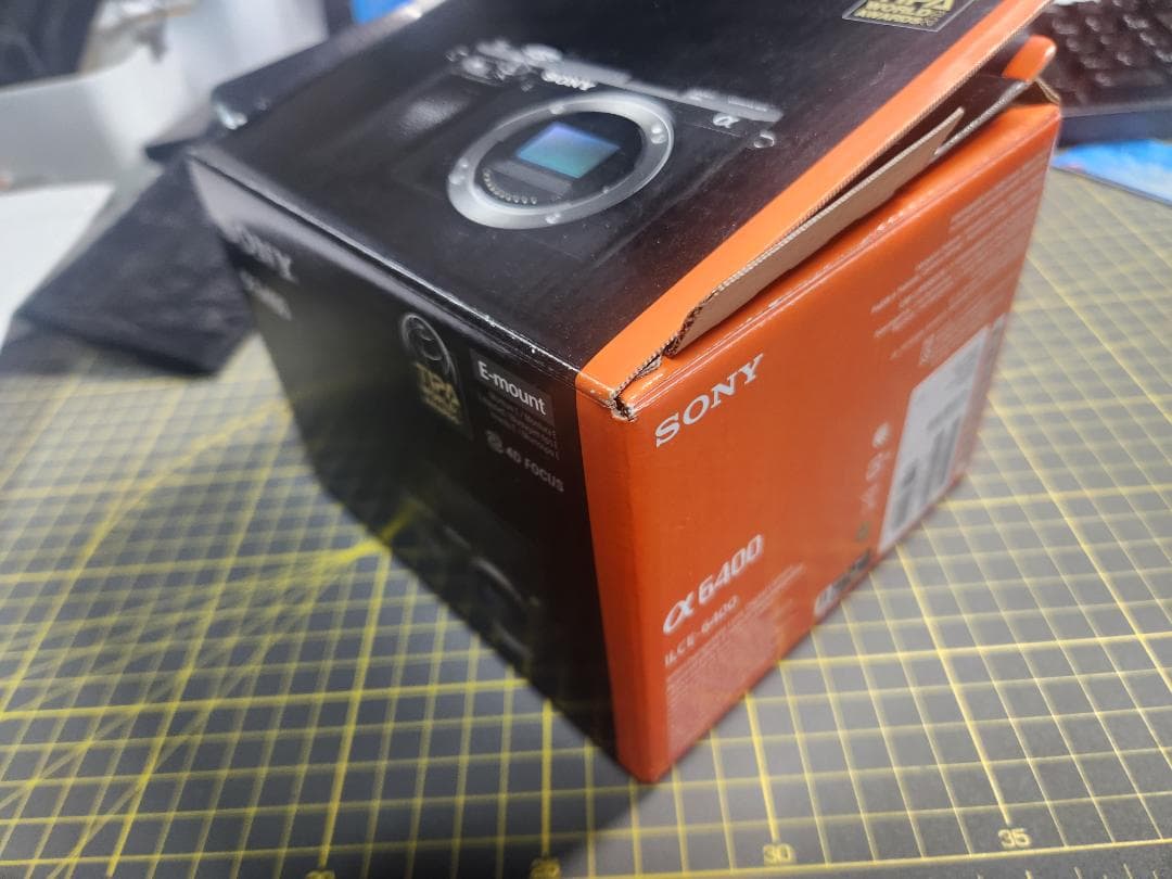 SONY α6400 ミラーレス一眼 【美品】