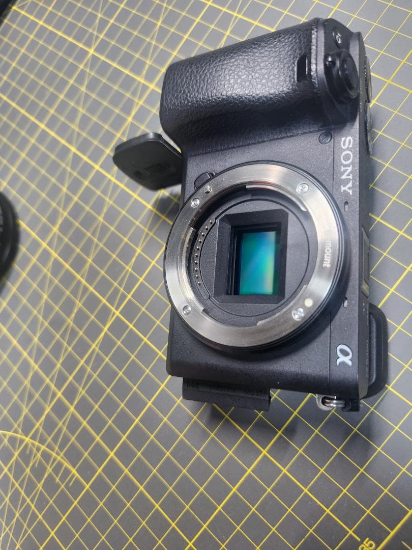 SONY α6400 ミラーレス一眼 【美品】