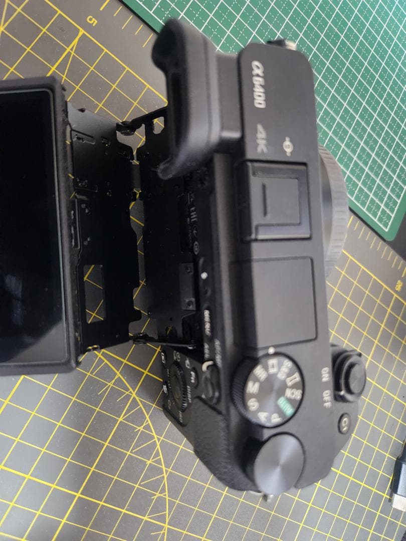 SONY α6400 ミラーレス一眼 【美品】