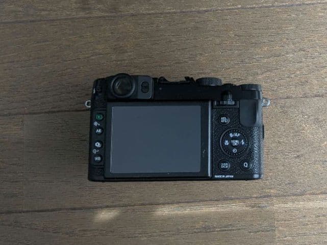 Fujifilm x20 富士フイルム 通電のみ ジャンク