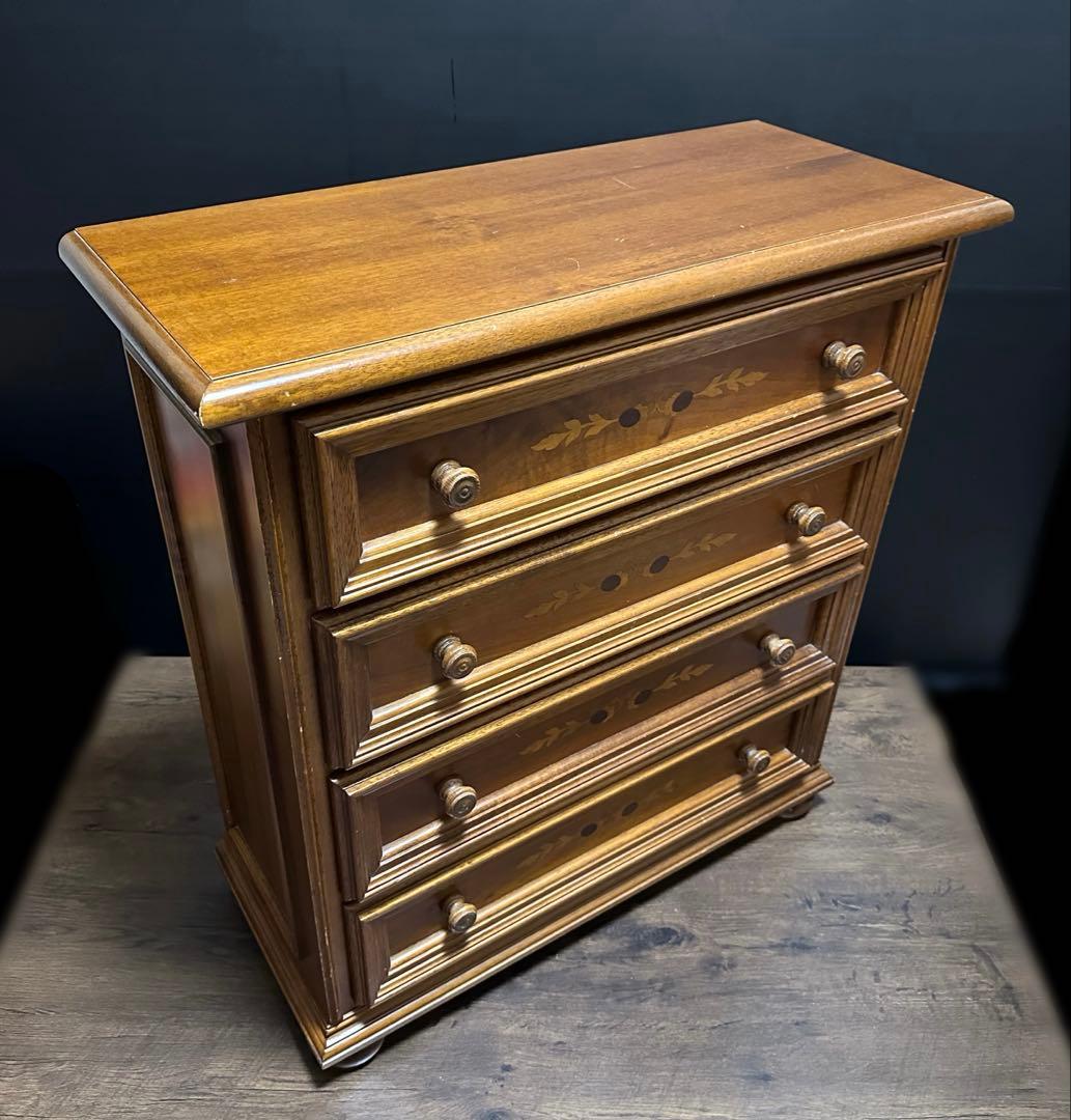 イタリア家具　象嵌　4段　チェスト