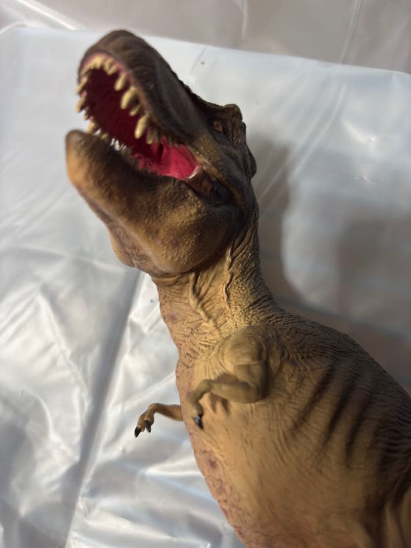 プライム1　Jurassic Park T Rex 限定版フィギュア