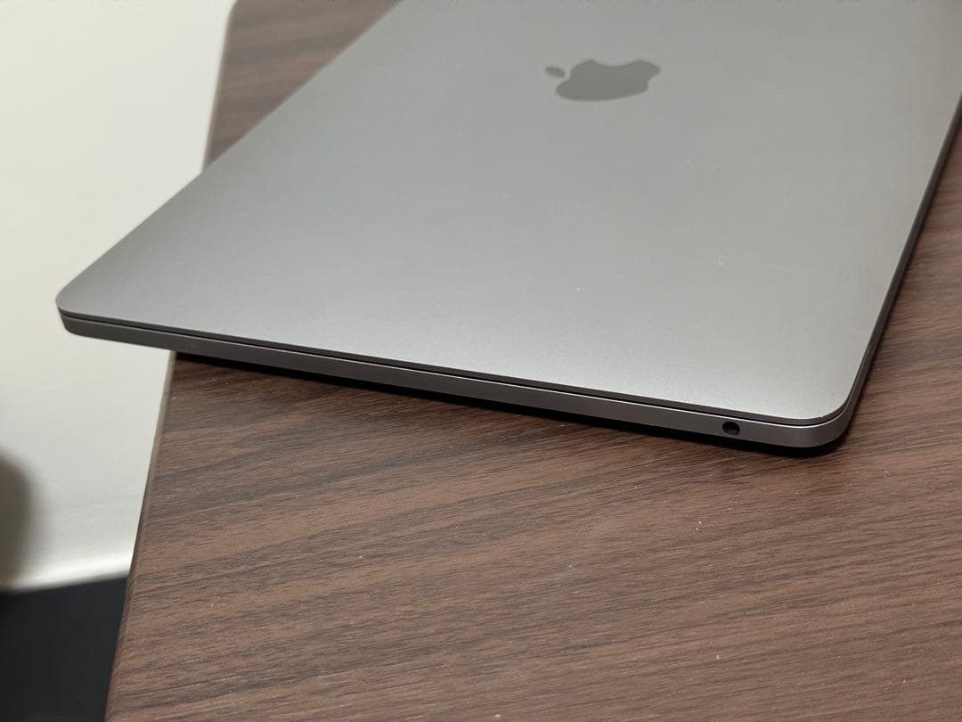 MacBook本体 MacBook Pro 2017 8/256GB