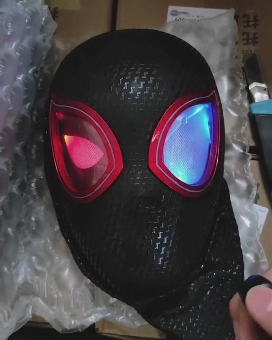 スパイダーマン マスク 3D LED発光マスク 充電式 眼可動 コスプレ用