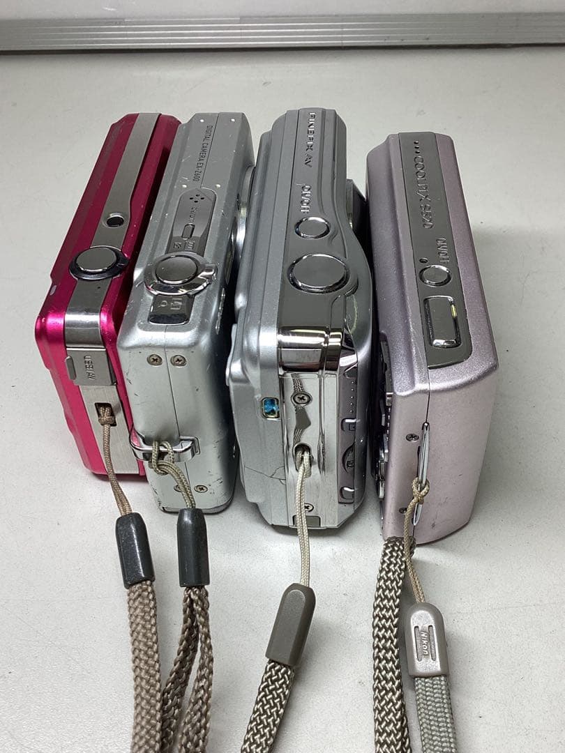 こ*ん様 ジャンク　FUJIFILM、CASIO、Nikon まとめて4点