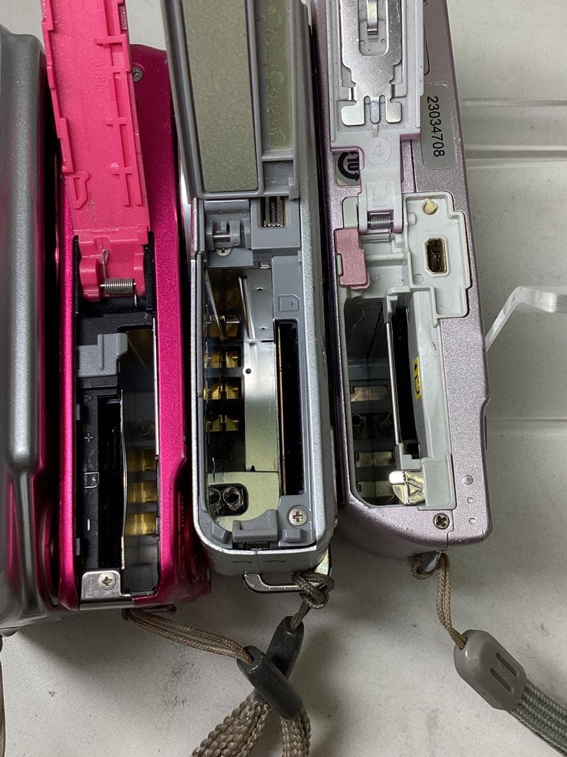 こ*ん様 ジャンク　FUJIFILM、CASIO、Nikon まとめて4点