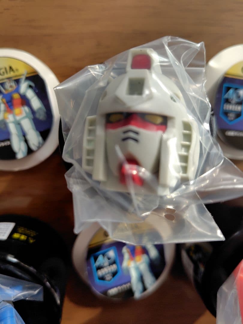 【ガンダム40周年記念】6種ヘッドフィギュアセット、6種キーホルダーセット