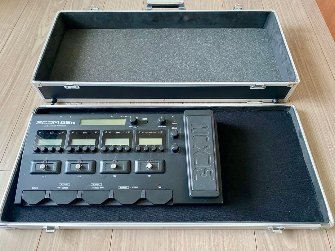 ZOOM G5n本体とエフェクターボードのセット