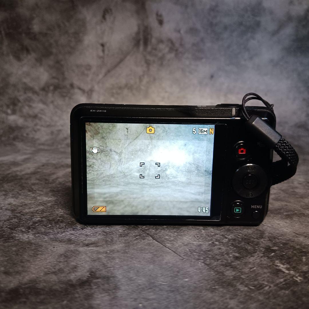 I358 CASIO EXILIM EX-ZR15 7倍ズーム コンデジ GD