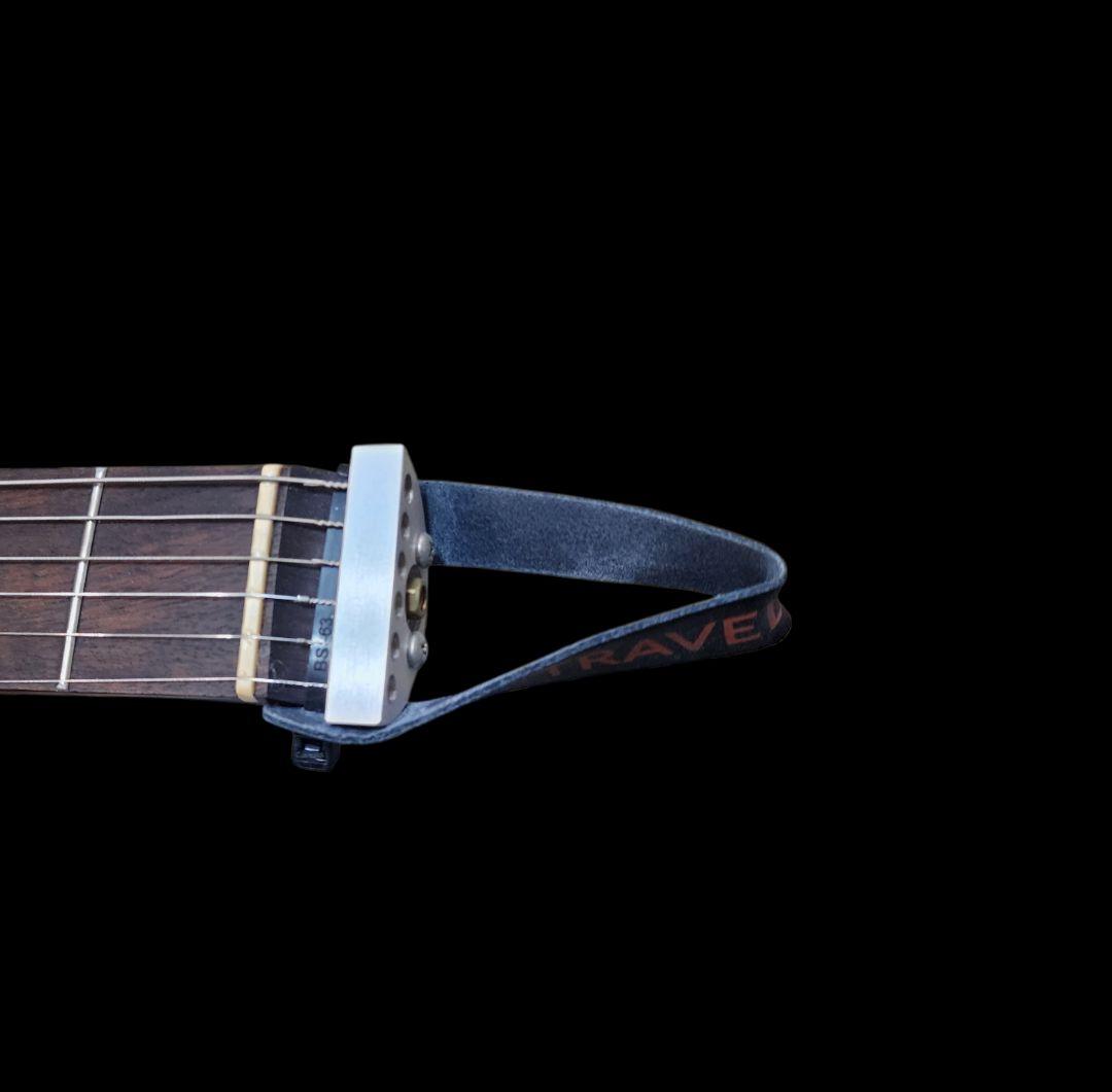 Traveler Guitar Ultra-Light レッドバッグ付き