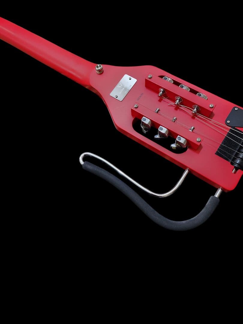 Traveler Guitar Ultra-Light レッドバッグ付き