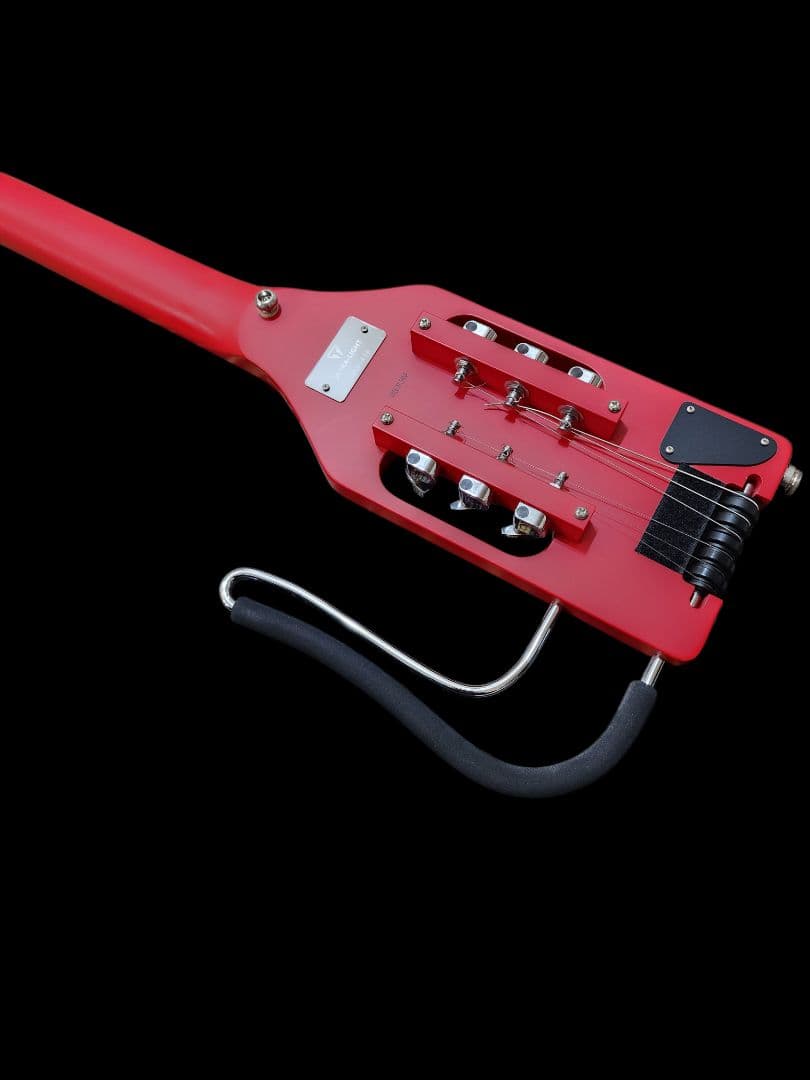 Traveler Guitar Ultra-Light レッドバッグ付き