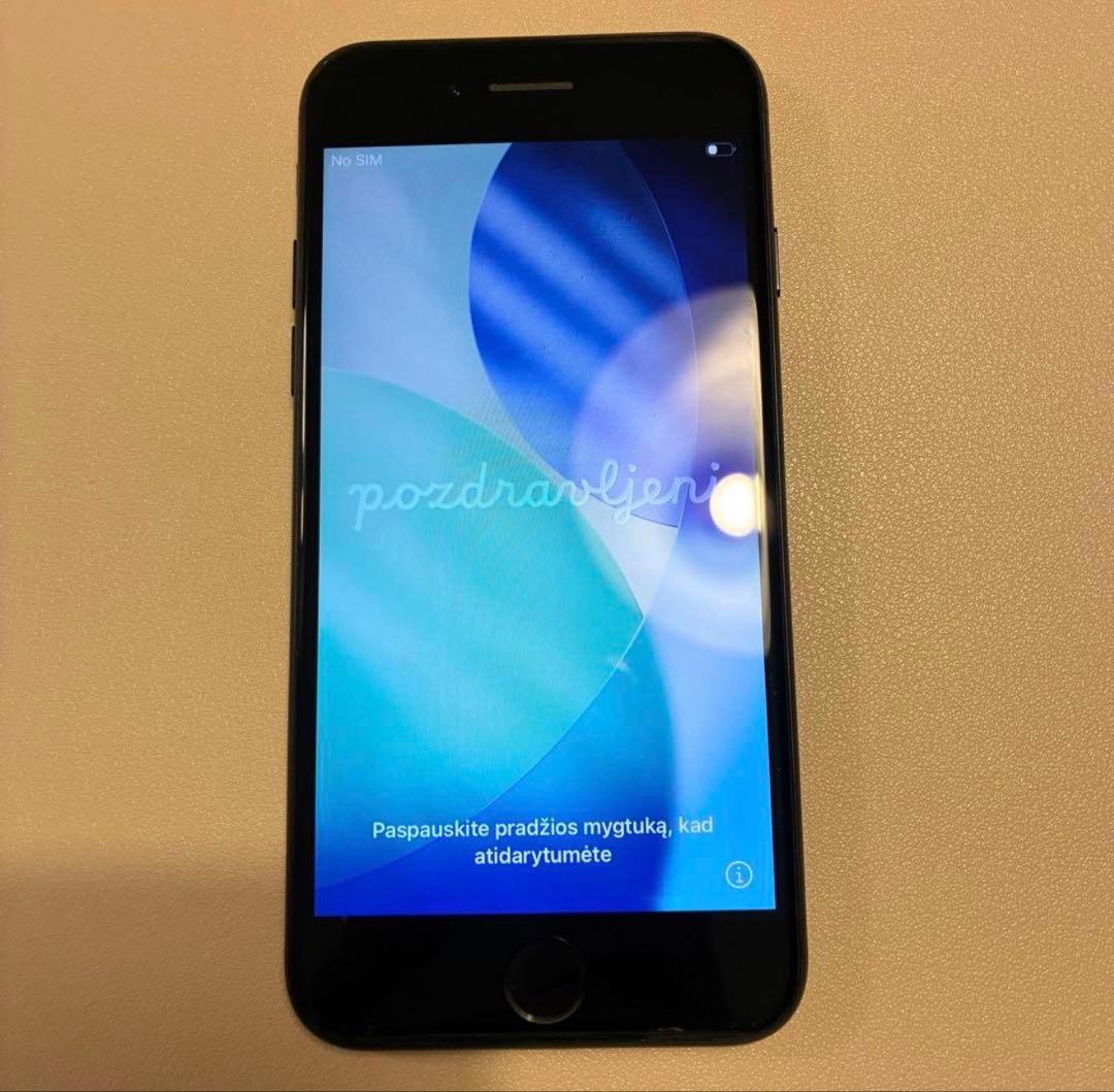 iPhone se2 ブラック　64GB SIMフリー