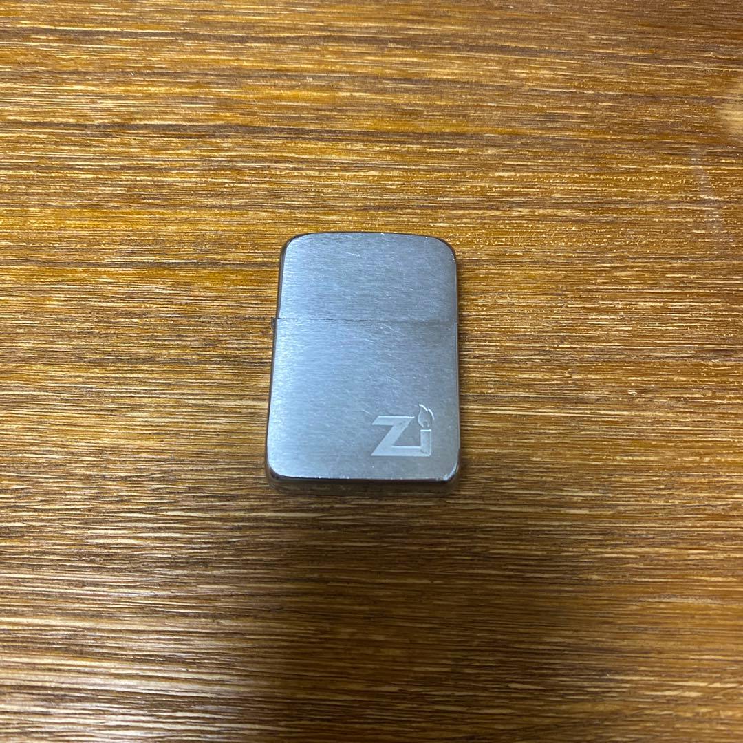 必見‼️ZIPPO ジッポ　MFG CO PAT.2032695 シルバー色