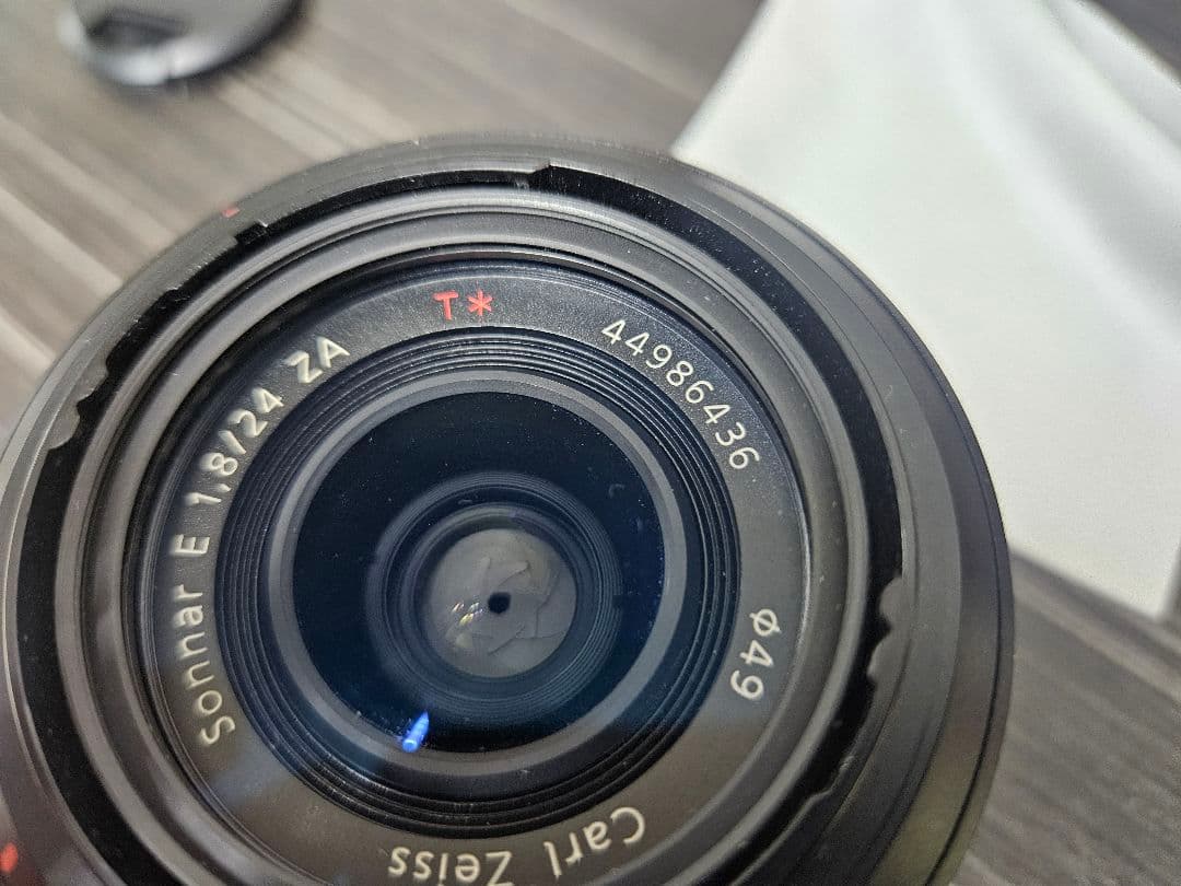 SONY SEL24F18Z レンズ