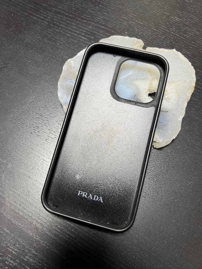 PRADA サフィアーノレザー iPhone13 Pro 用ケース