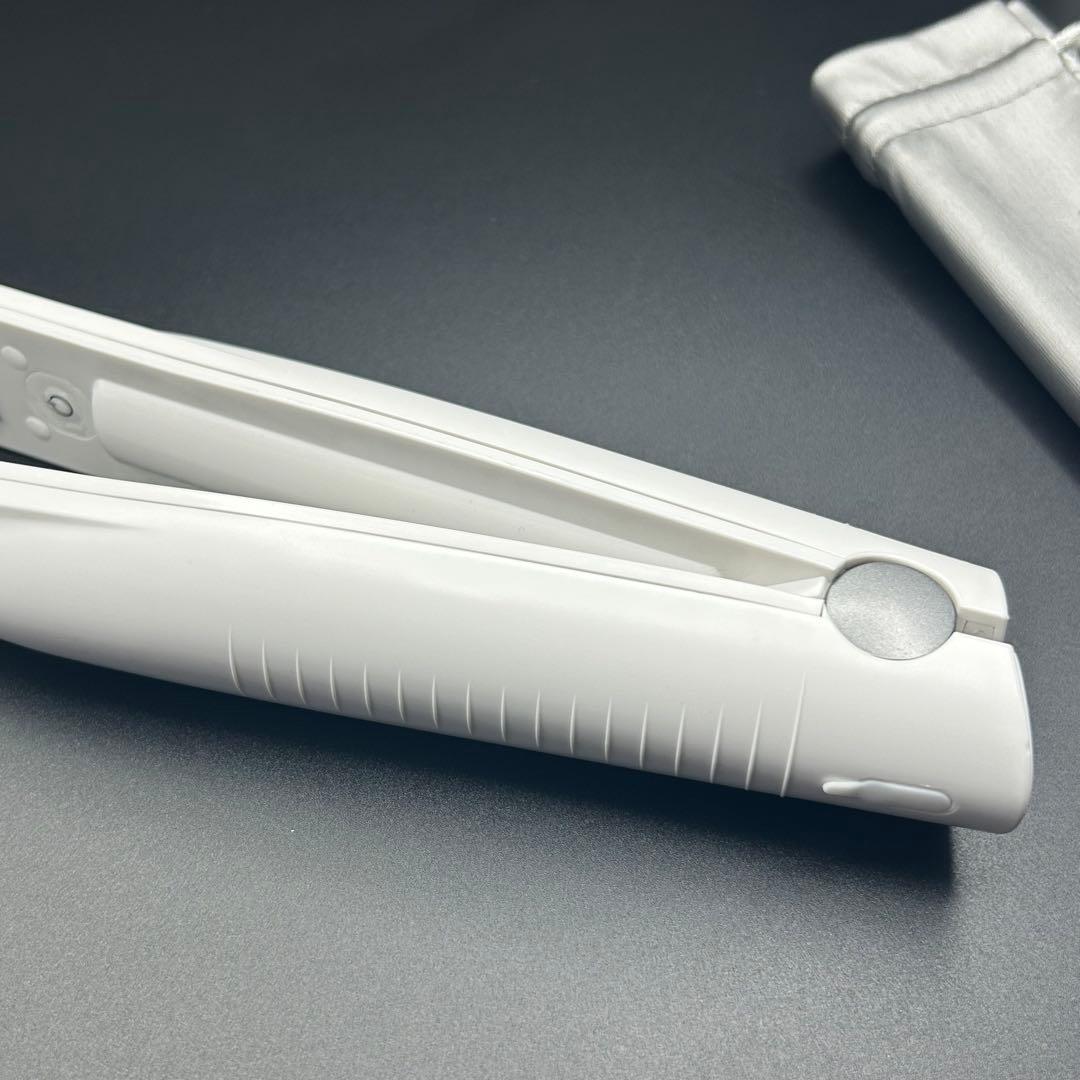 【美品】Kibber 超音波トリートメントアイロン ホワイト 、サロン級 ツヤ髪