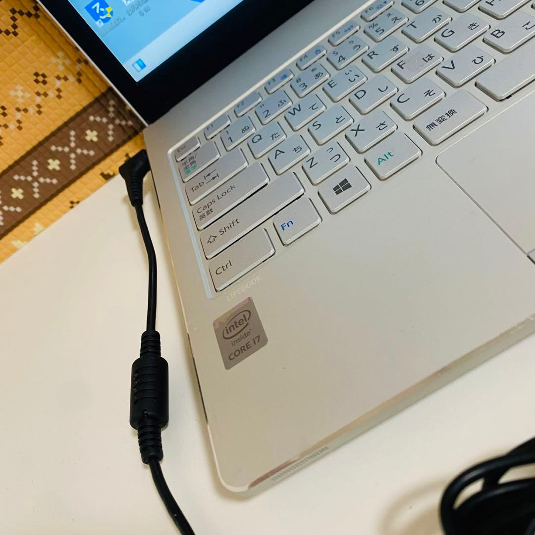Y148 Fujitsuノートパソコンi7メモリ8G高速SSDサクサクWin11
