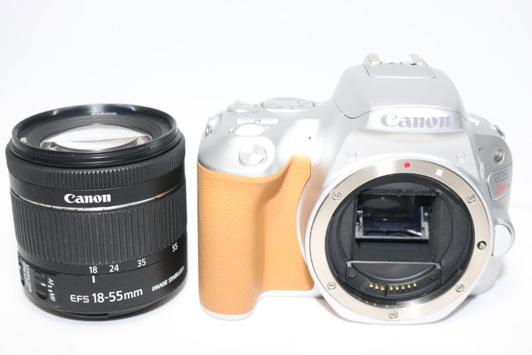 人気機種⭐希少シルバー おしゃれ⭐Canon Kiss X9 ⭐ 一眼レフ