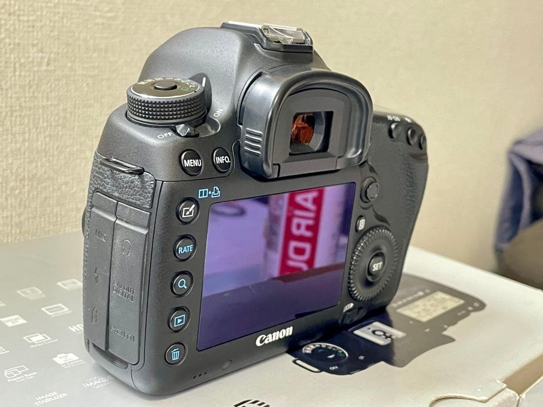 Canon EOS 5DMark III ショット数5.110