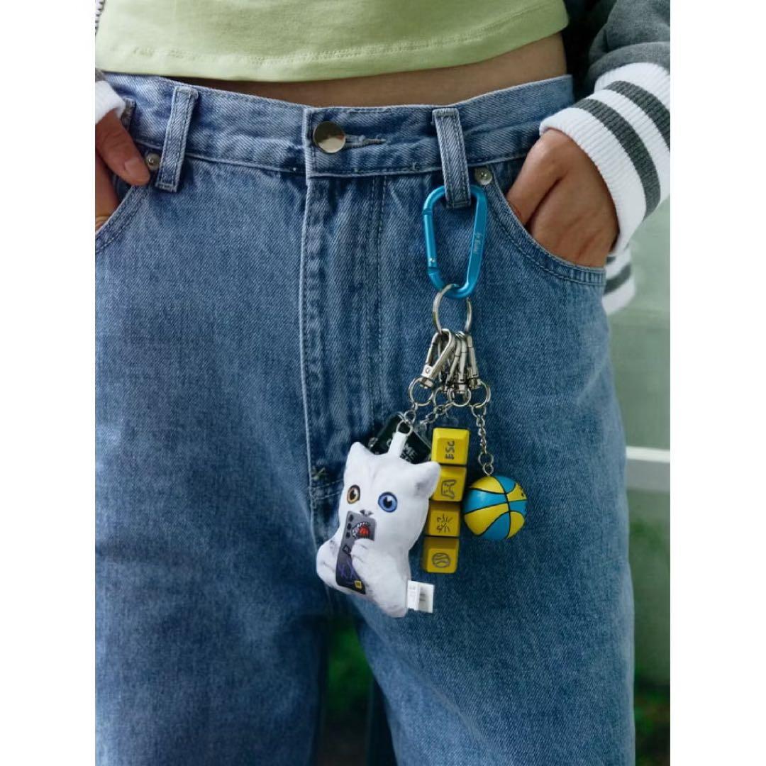 Artist Made ヒスン KEY RING 黄色 ポスター付き