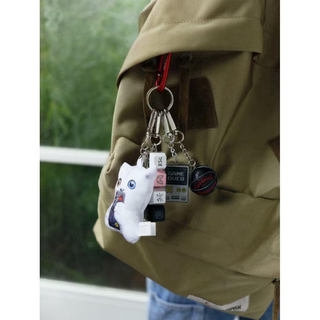 Artist Made ヒスン KEY RING 黄色 ポスター付き