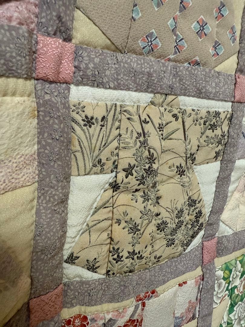 パッチワーク　着物タペストリー