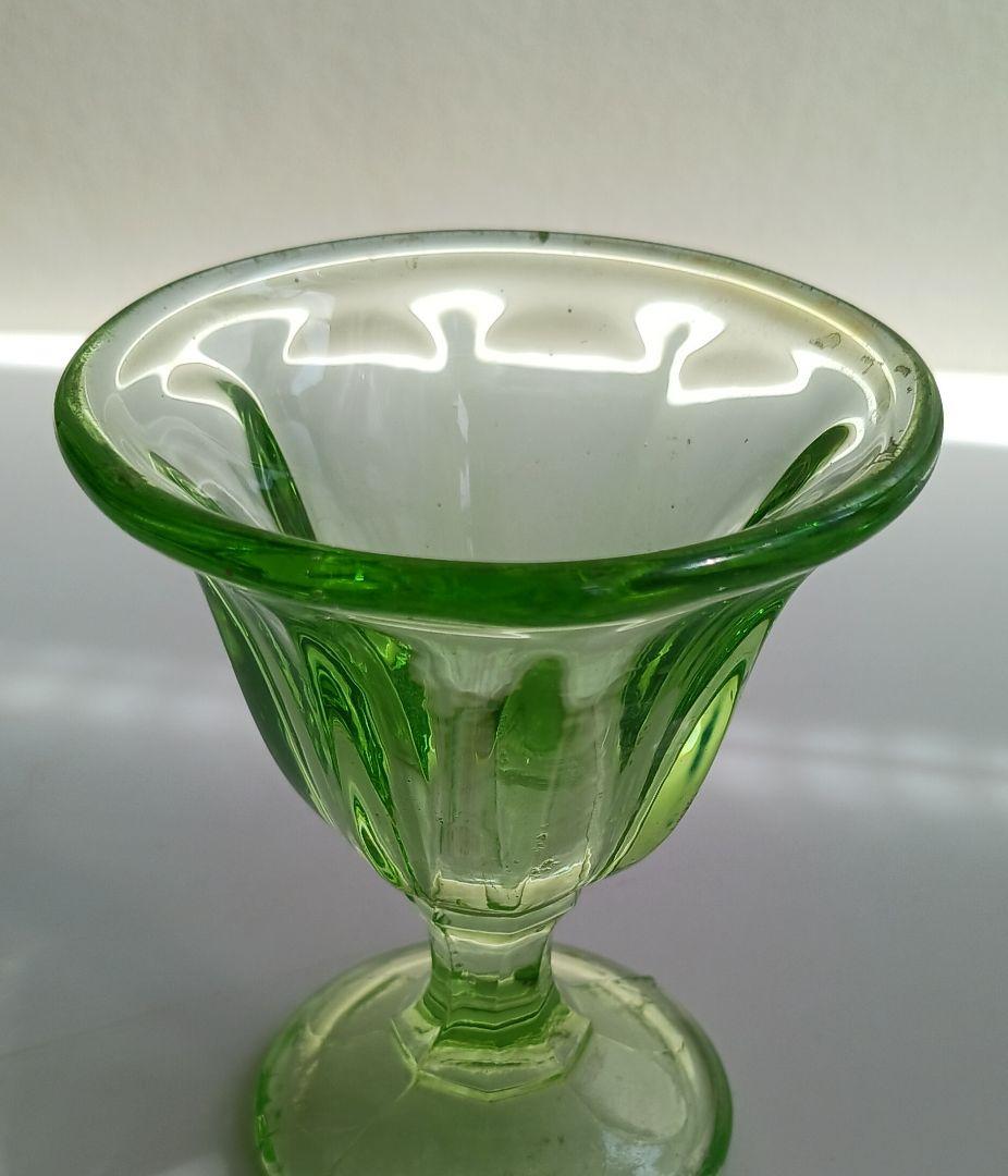 クリスマスバージョンのグラス　グリーンとレツトのグラス　六点です